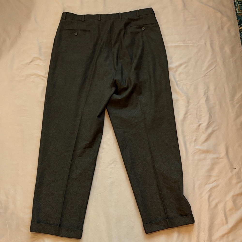 Jos. A. Bank 100% Wool Pleated Dress Pants – Dark Brown Made in Canada - Picture 9 of 9